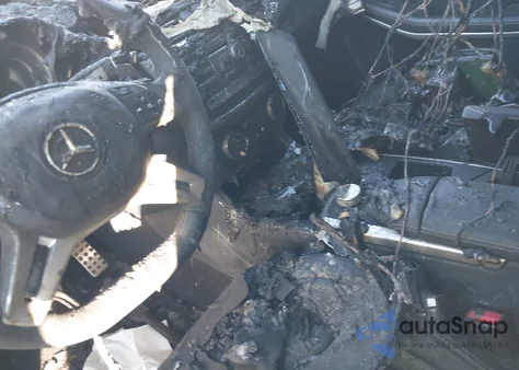 2015 Mercedes-Benz Gl 63 Amg 4Matic z USA, uszkodzony, nr VIN 4JGDF7EE4FA522688